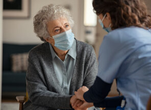 Jak dbać o seniora w czasie pandemii?